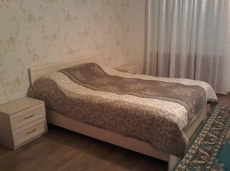 3-хкомнатная квартира посуточно на Юго-Востоке, Республики 32, фотография 3