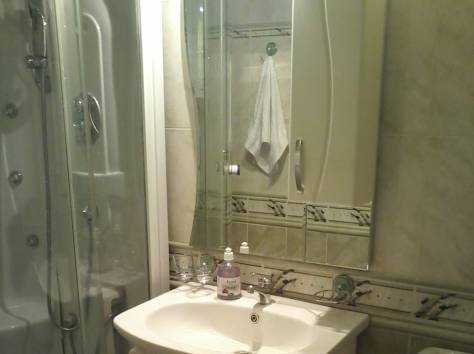 3-хкомнатная квартира посуточно на Юго-Востоке, Республики 32, фотография 6