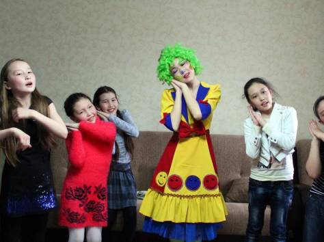 Весёлые и озорные клоуны на детский празник, фотография 11