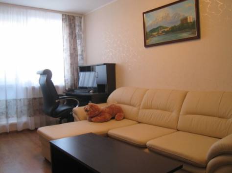 Продаю двухкомнатную квартиру недалеко от центра, фотография 1