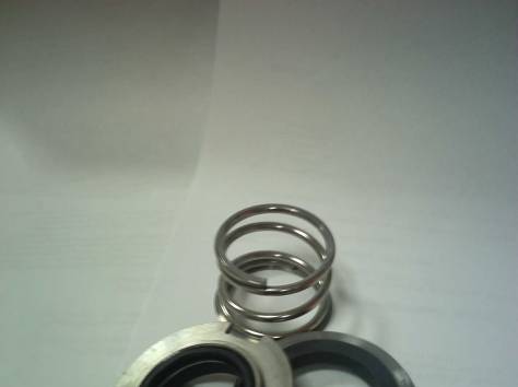 Сальники водяных насосов дизелей Д49, 14Д40, 211Д итд, фотография 1