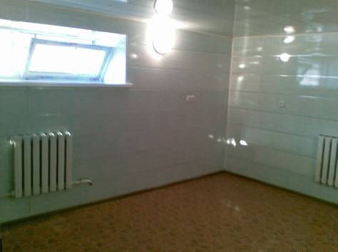 Сдам часть торговой площади в цокольном помещении, Петрова 12, фотография 1