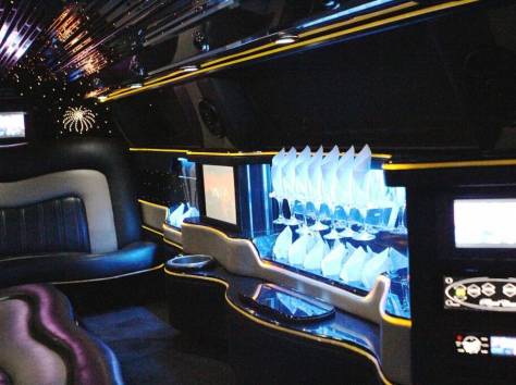 Прокат лимузина CHRYSLER 300C (крайслер 300с) +машины сопровождения ДЕШЕВО, фотография 3