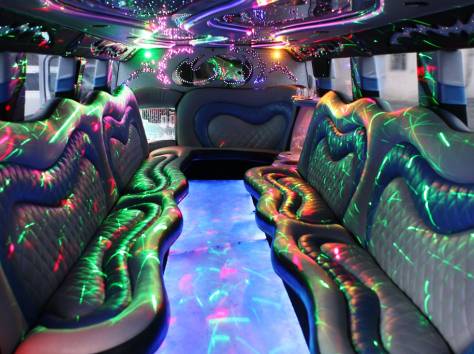 Прокат лимузина CHRYSLER 300C (крайслер 300с) +машины сопровождения ДЕШЕВО, фотография 10