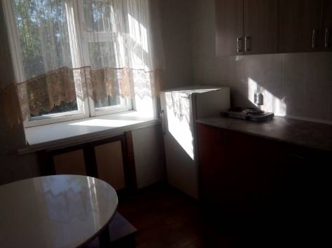 Срочно неугловая улучшенная комнаты, фотография 1