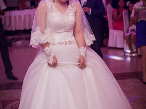 Шикарное свадебное платье, фотография 1