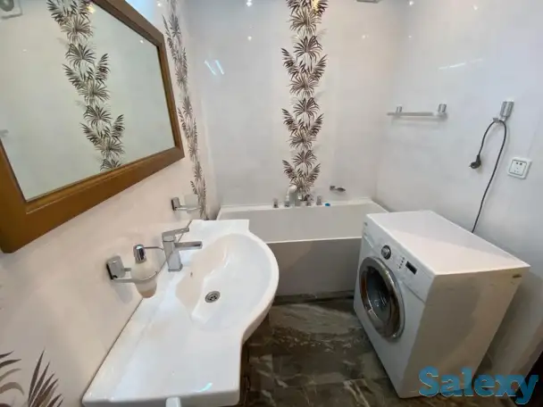 Набережная. 3-х комнатная благоустроенная квартира, фотография 12