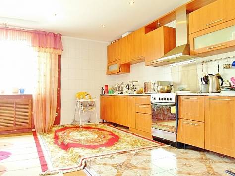 • Продаем сухую и очень теплую квартиру в двух-этажном таунхаусе., фотография 10