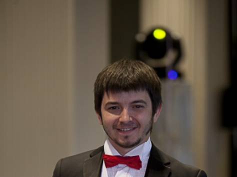 Смешной Ведущий (тамада) в Алматы ―  Руслан Висингериев, фотография 1