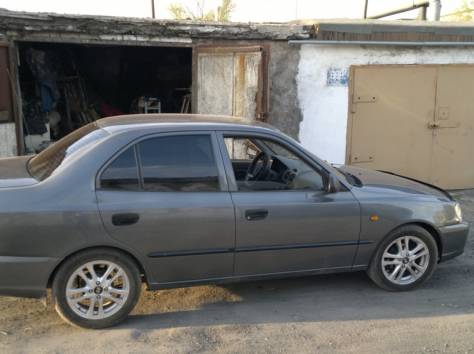 Продаю автомобиль Hyundai, фотография 3