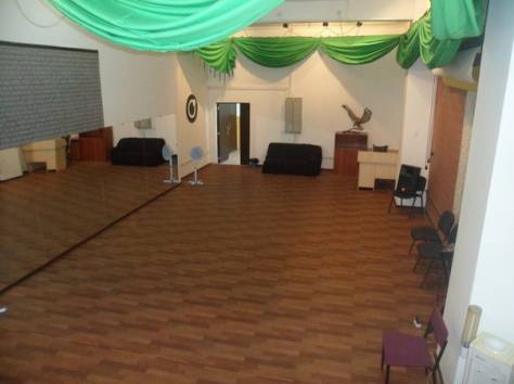 Танцевальный зал по часам, фотография 1