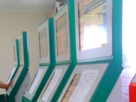 Двухмониторный платёжный терминал, фотография 2