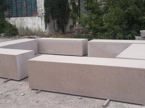 Гранитные блоки, Постамент из гранита, фотография 3