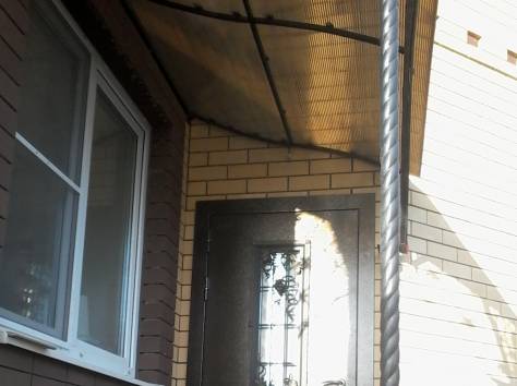 Входные двери с ковкой и стеклопакетом, фотография 2