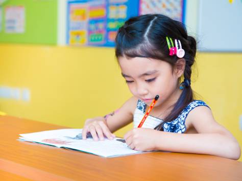 Подготовка к школе в детском клубе 