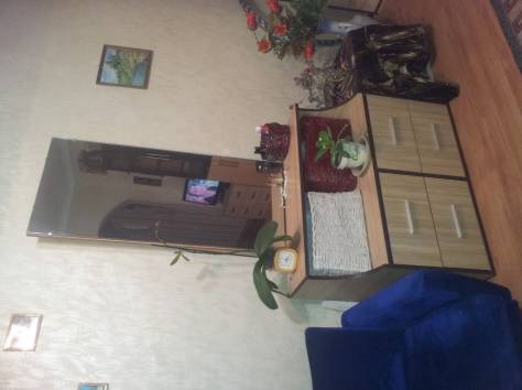 Продам два кресла синего цвета.  и тумбу с зеркалом , фотография 5