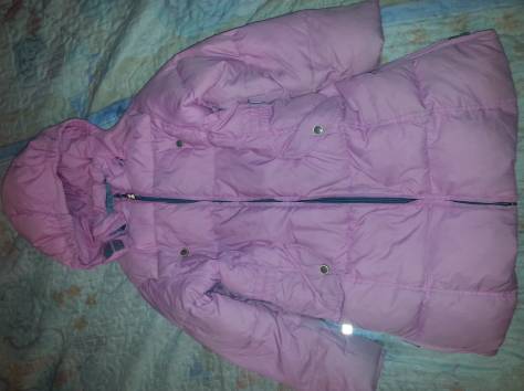 Отличный пуховик на пуху к нему шапка ушанка на девочку 7-8 лет, фотография 1