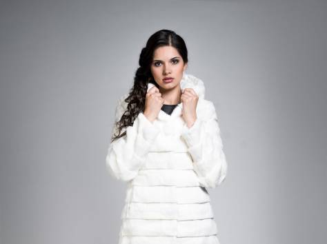 Оптовая продажа стильных женских Шуб из шкуры Испанского кролика, фотография 4