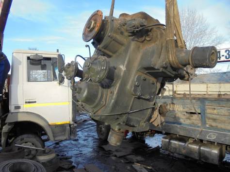 Раздаточная коробка (раздатка) КрАЗ-260, фотография 1