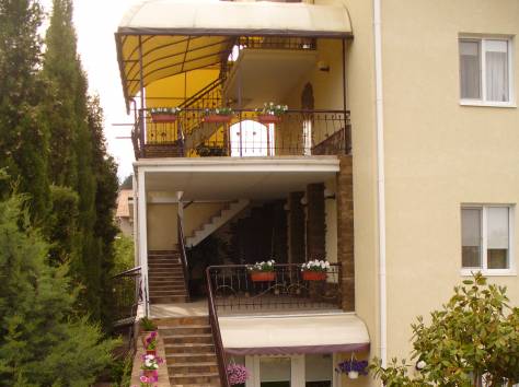 сдача жилья для отдыха, Россия Крым Алушта п.Солнечногорское ул Табачная 20, фотография 1