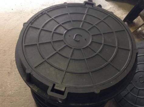Чугунные канализационные люки, фотография 2