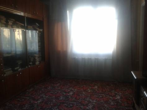 продаю 4-х комнатную квартиру, фотография 1