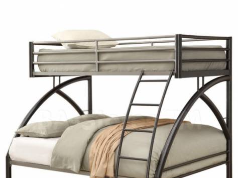 Двухъярусная кровать 