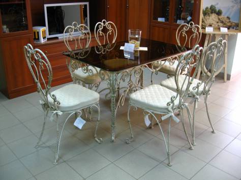 Кованые стулья, табуретки, фотография 5