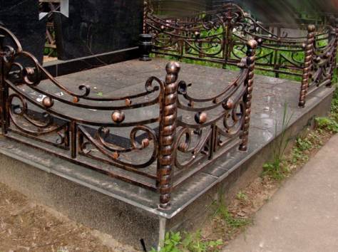 Кованые ритуальные ограды, фотография 8