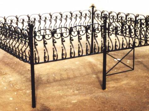 Кованые ритуальные ограды, фотография 10