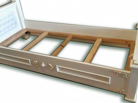 Кровать эксклюзивная без матраса, фотография 1