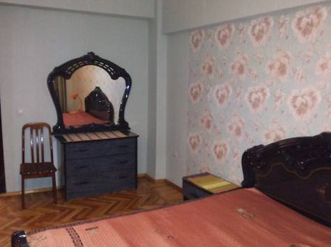 сдам двухкомнатную в центре на длительный срок, Кабанбай батыра 136, фотография 8