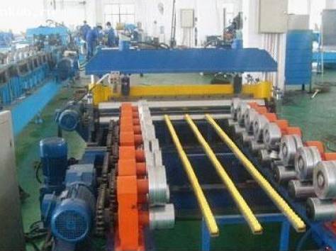 Односторон мобильн профилирующий станок с регулированием ширин, фотография 3