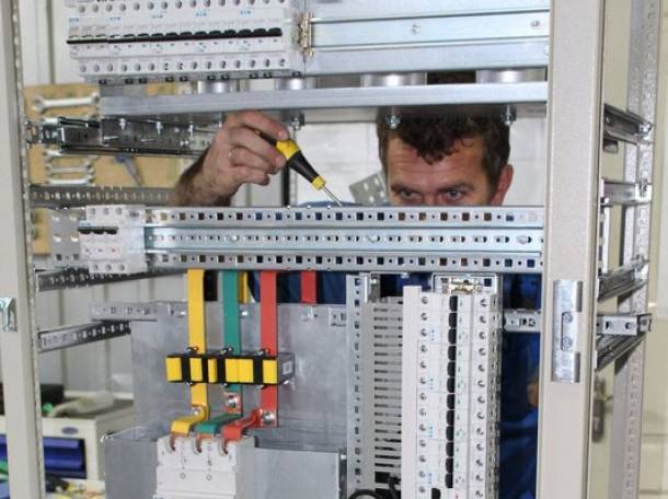 Многофункциональные вводно-распределительные устройства (ВРУ) серии X-Line, фотография 5