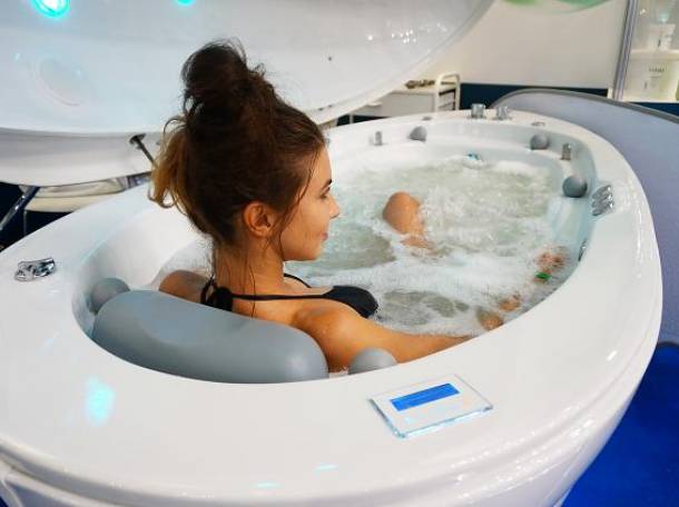 Спа-капсулы и гидромассажные ванны компании NeoQi (Эстония), фотография 1