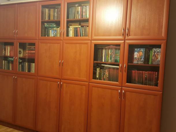 книжные шкафы, фотография 1