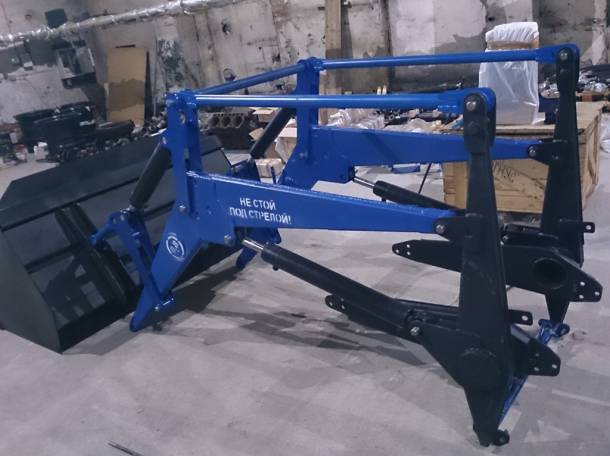 Погрузчик ПКУ-0,8, фотография 1