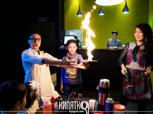 Научное шоу профессора Звездунова- научно-развлекательная шоу-программа для детей и взрослых., фотография 2