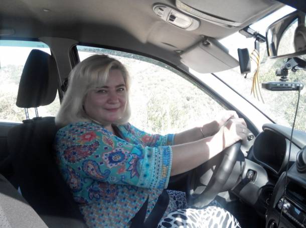 Инструктор по вождению женщина, фотография 1