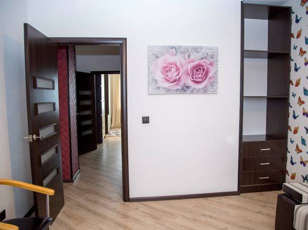 3 комнатная посуточно в ЖК Лазурный квартал 13 этаж, фотография 5