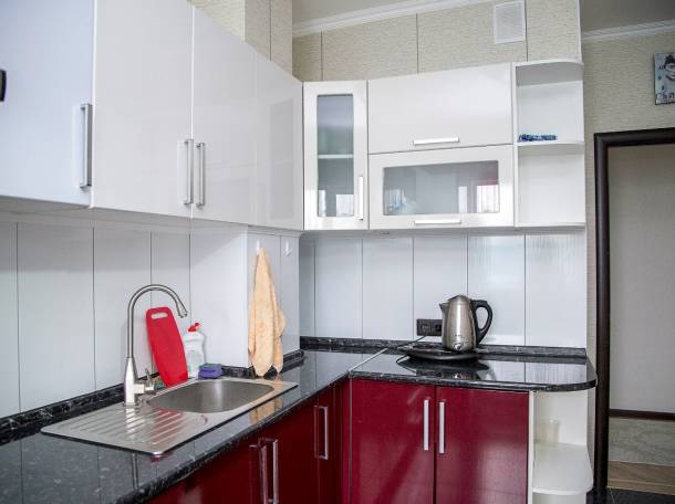 3 комнатная посуточно в ЖК Лазурный квартал 13 этаж, фотография 8