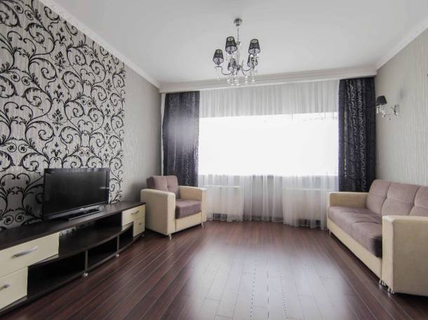 2 комнатная посуточно в ЖК Северное Сияние 19 этаж, фотография 6