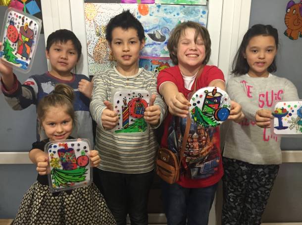 Детскому клубу Буракова требуется педагог по ИЗО, ДПИ, Рисованию песком., фотография 1