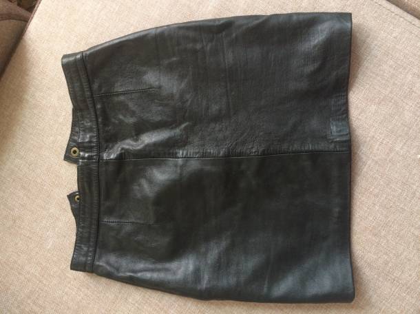 Срочно продам б/у черную кожаную юбку! Armani., фотография 2
