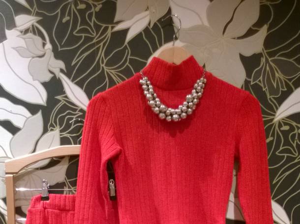 красивый женский костюм, фотография 1