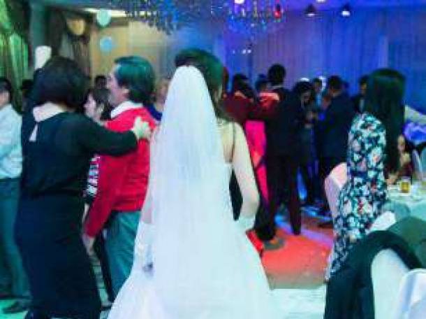 свадебное платье, фотография 1