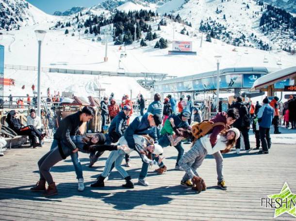 Флешмоб-поздравление, оригинальный подарок, фотография 1