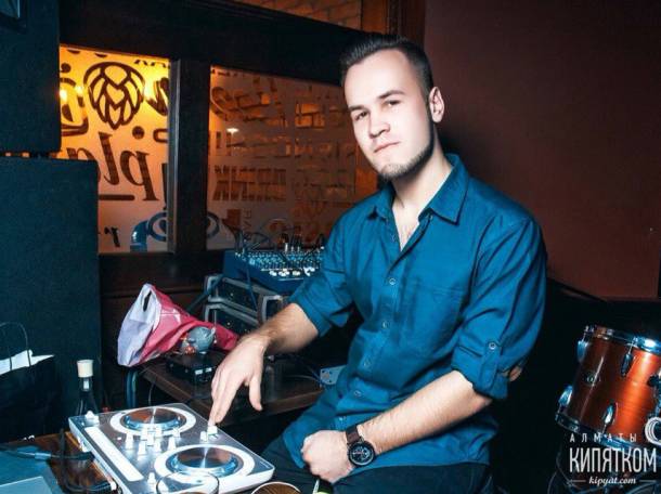 Диджей с опытом работы, фотография 1