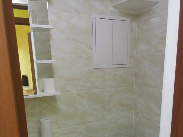 Срочно сдам или продам высокий цоколь, ул. Кенесары д 1, фотография 5