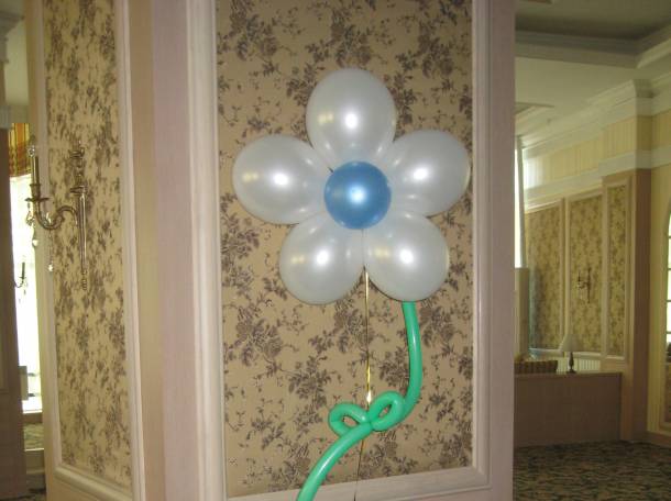 праздничное оформление шарами на 8 марта, фотография 5